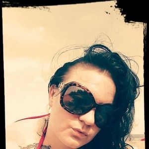 Meet your Posher, Selena